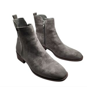 JustFab Gray Suede Ankle Boots Size‎ 7.5